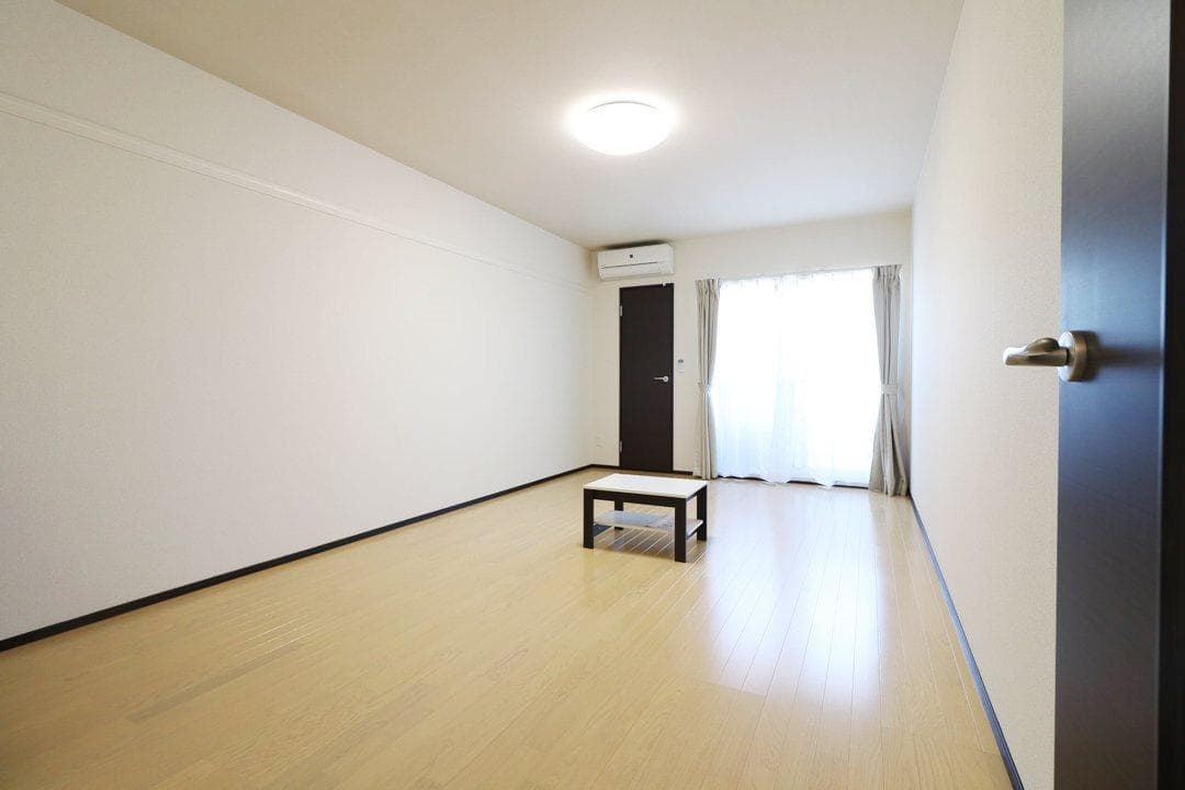 Preview interior of CLEINO YAMAKI