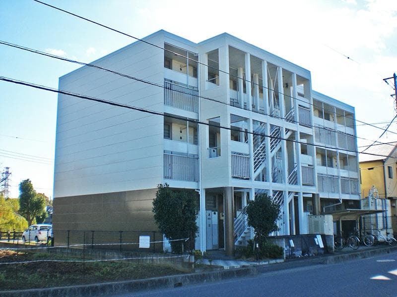 Main exterior of leopalace Saison Court