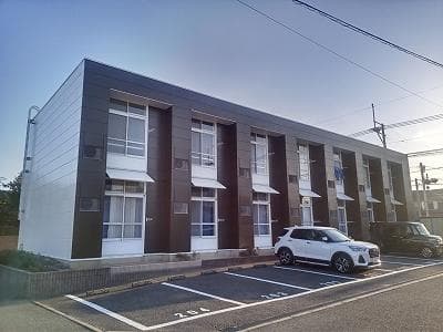 Main exterior of leopalace Hanamigahama