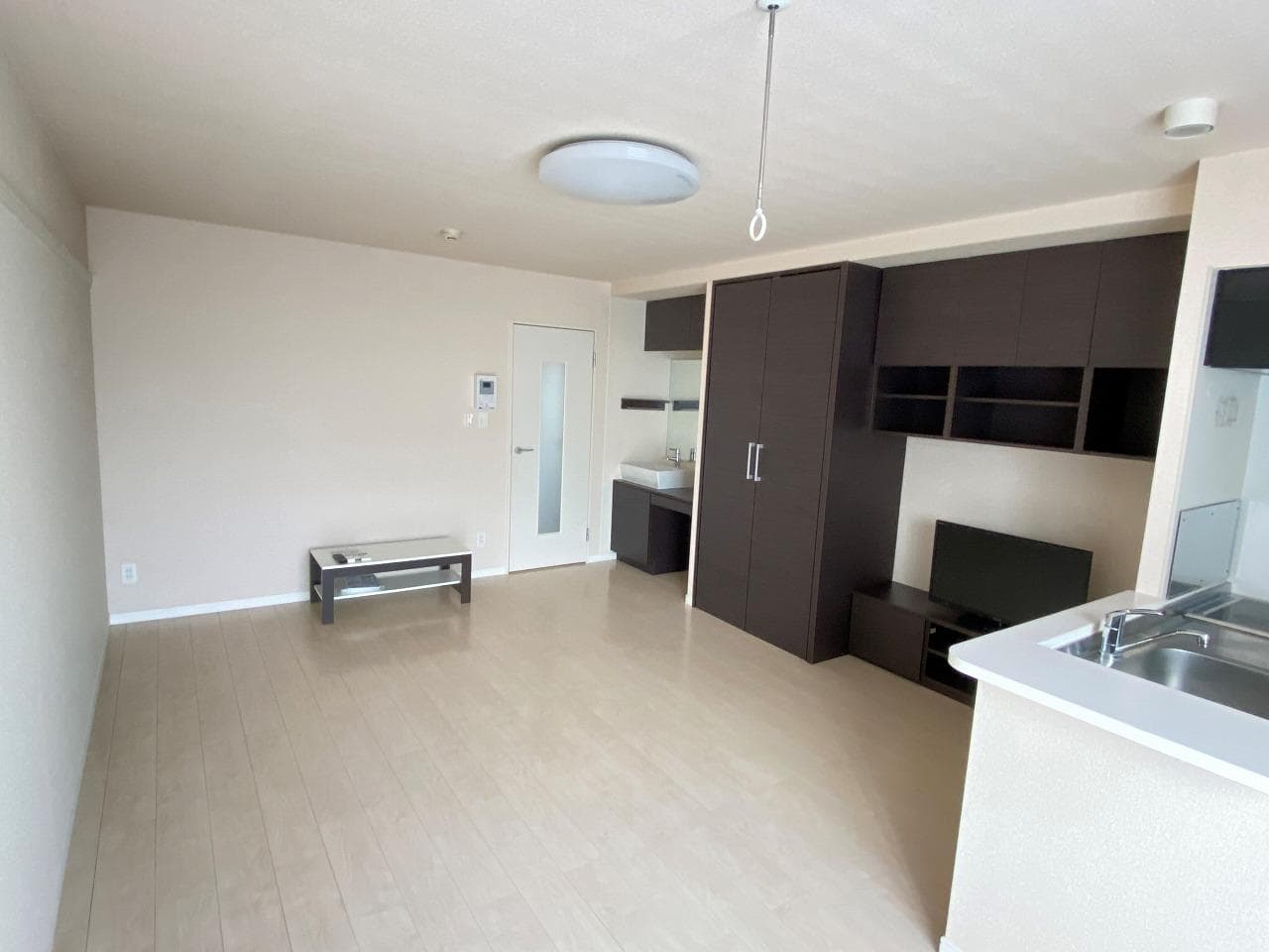 Preview interior of LEONEXT Slim Heights