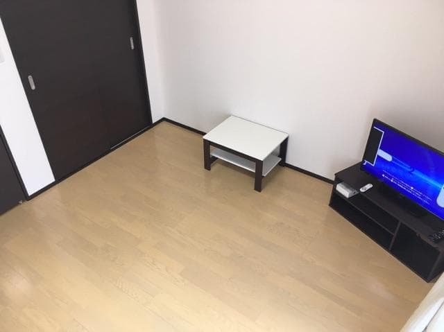 Room image 10