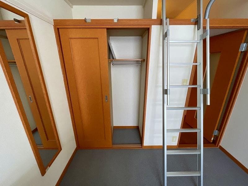 Room image 9