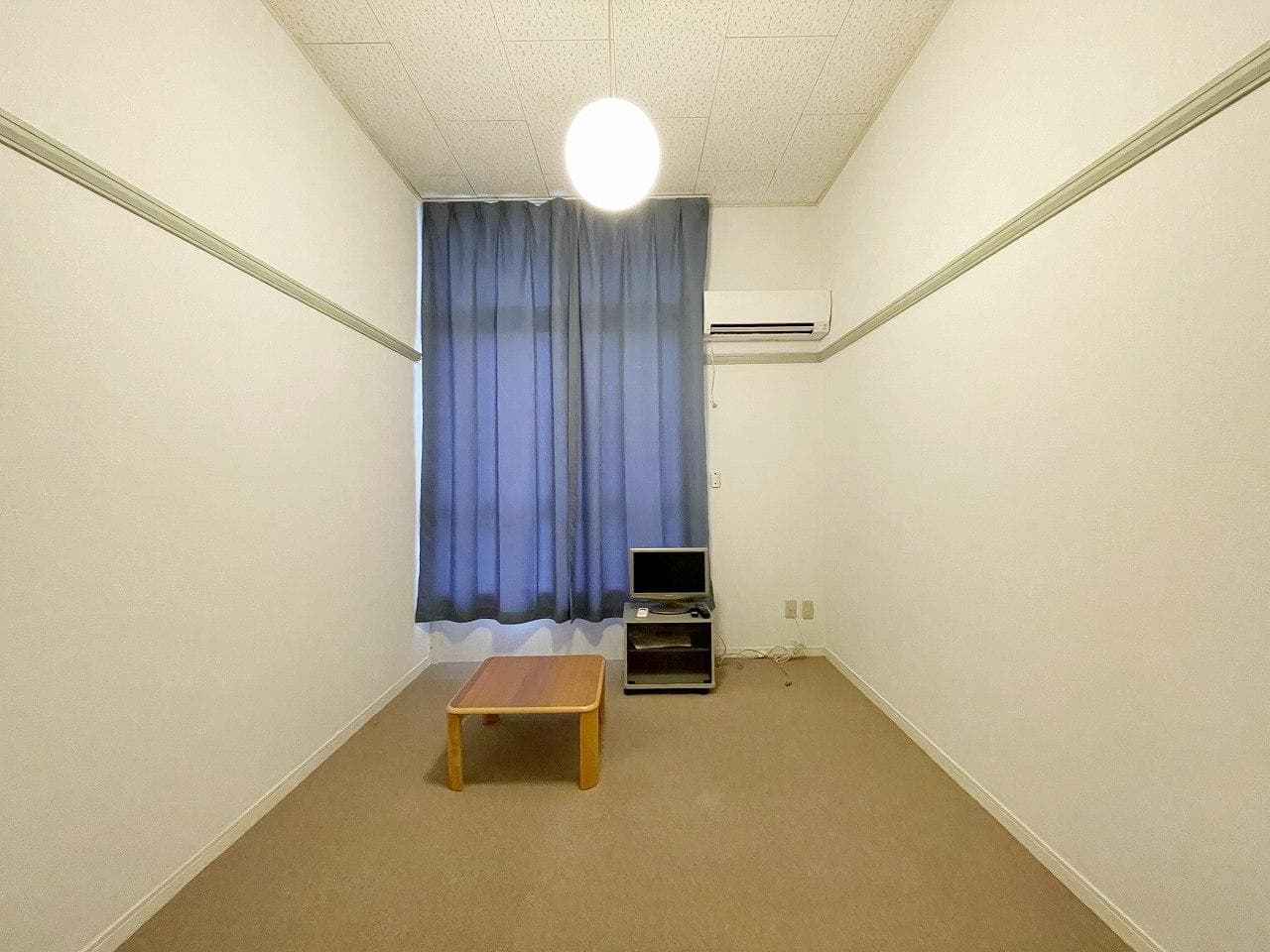 Preview interior of leopalace Line