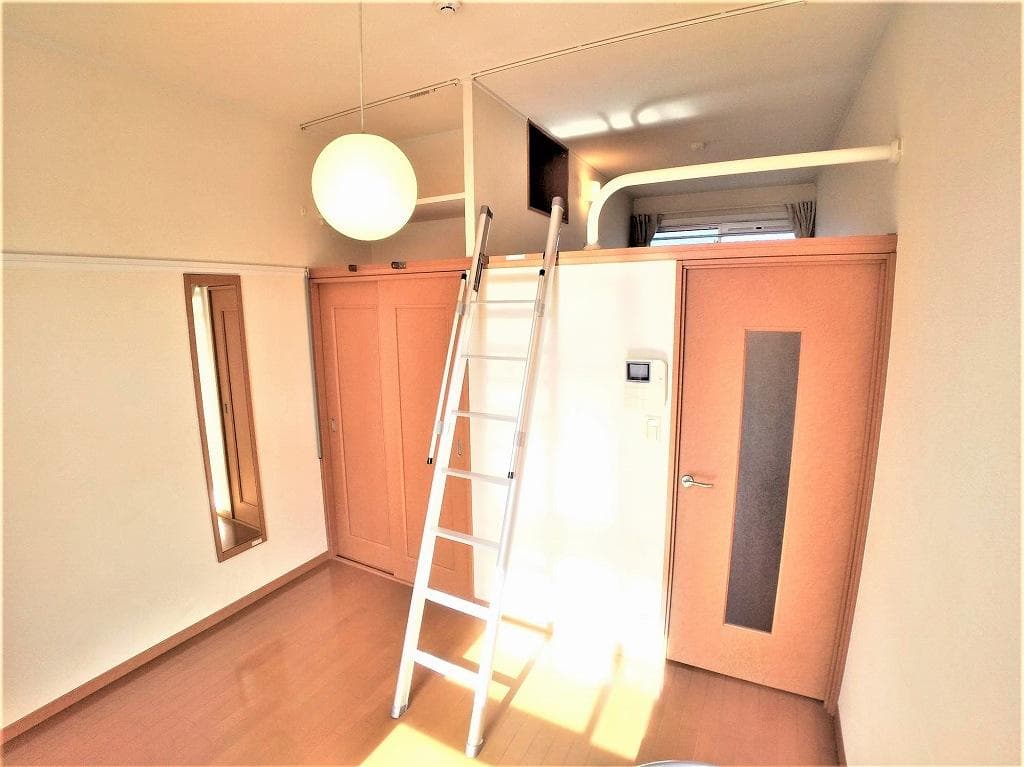 Preview interior of leopalace East V