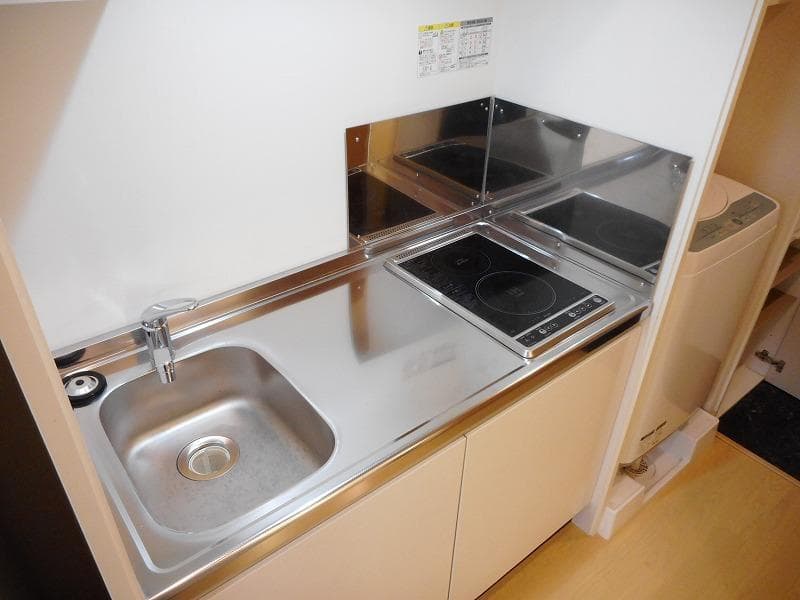 Room image 10