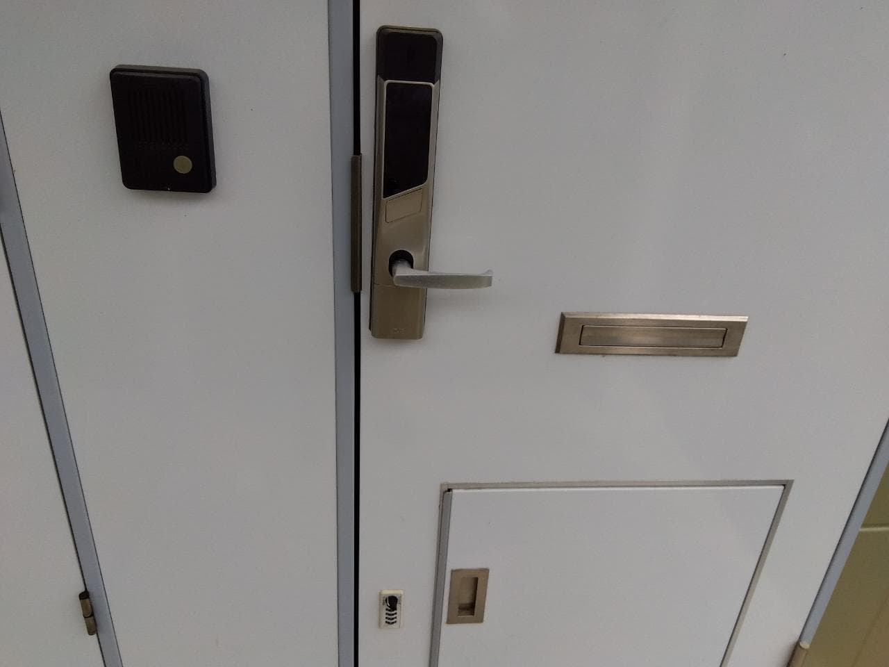 Room image 16