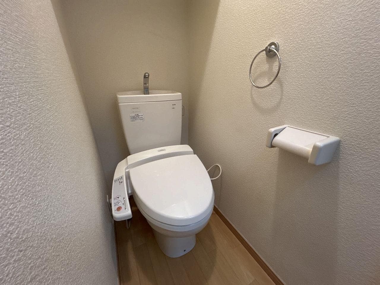 Room image 8