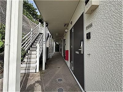 Room image 11