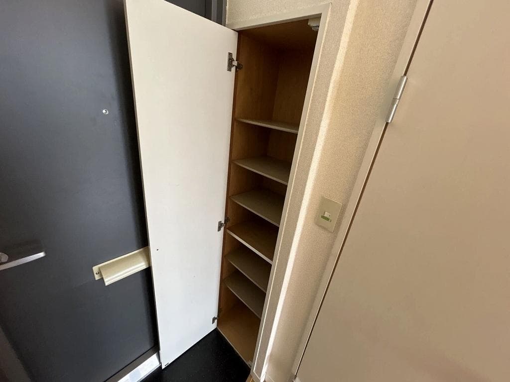 Room image 13