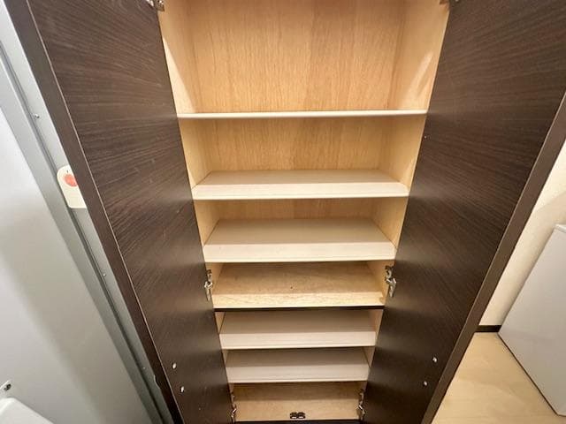Room image 16