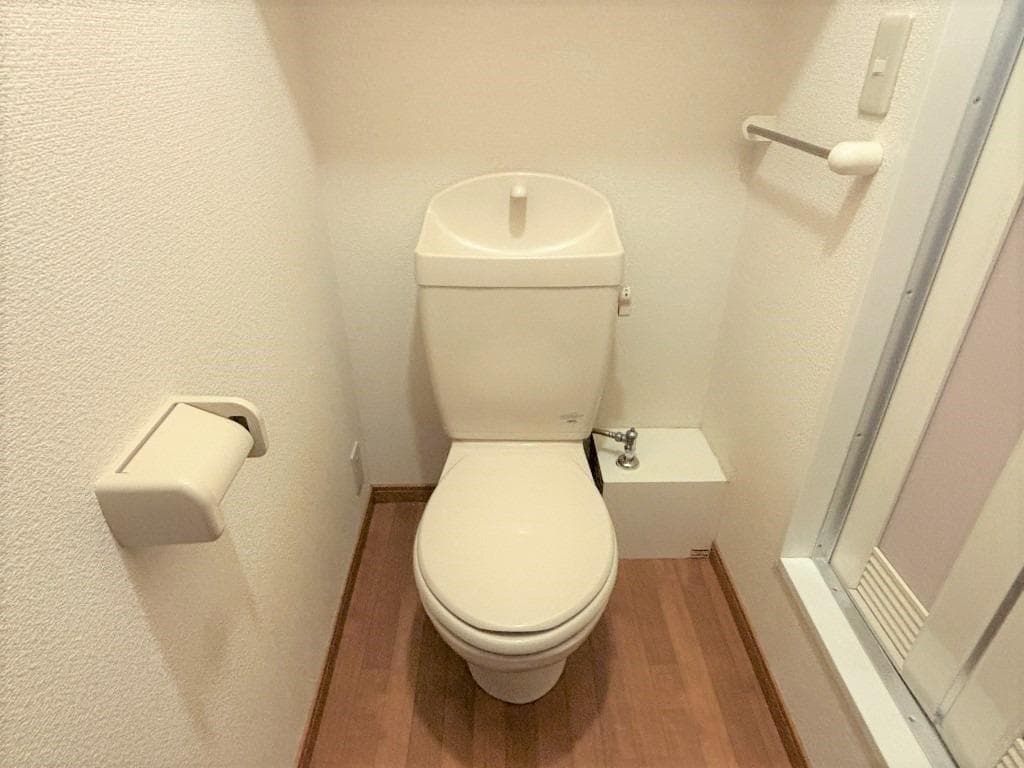 Room image 11