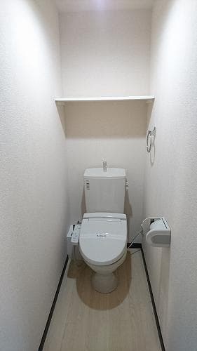 Room image 9
