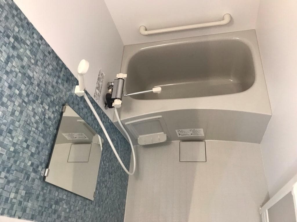 Room image 11