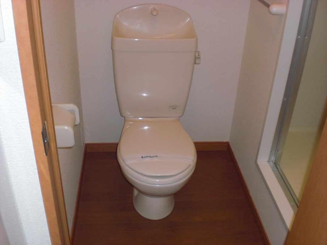 Room image 9
