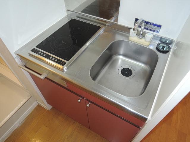 Room image 8
