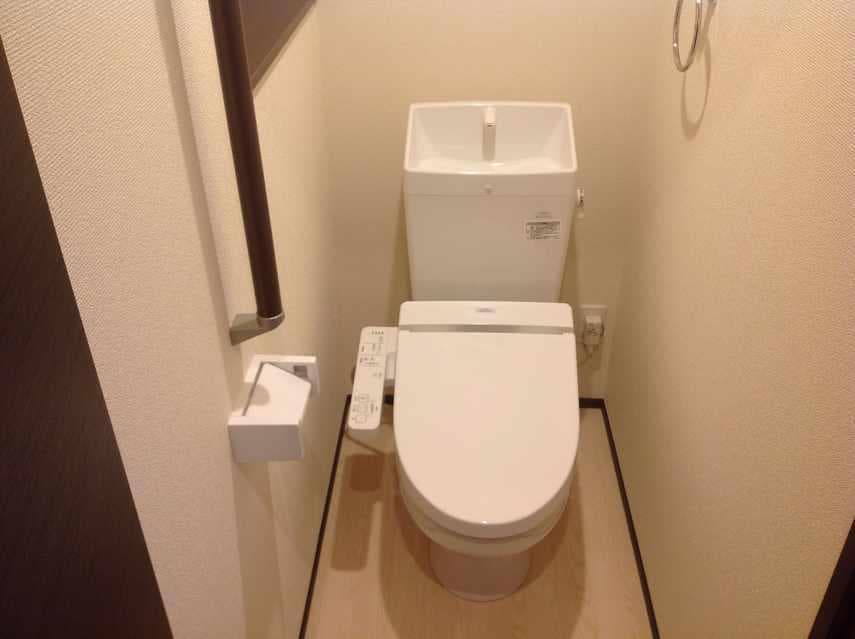 Room image 9