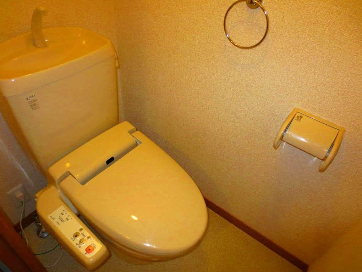 Room image 15