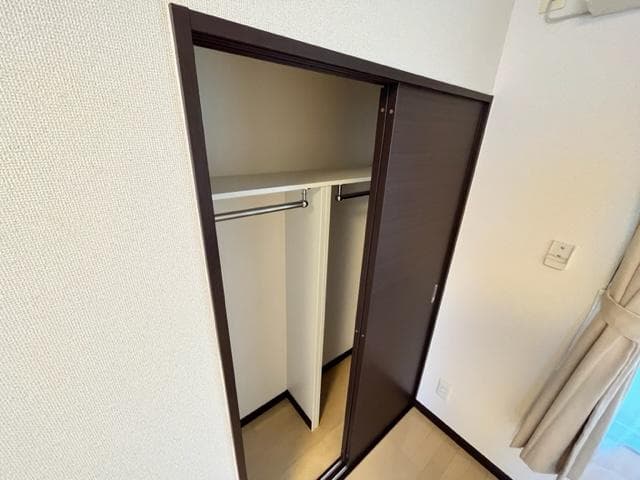 Room image 14