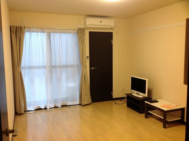 Preview interior of LEONEXT Elvita