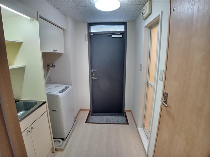 Room image 11