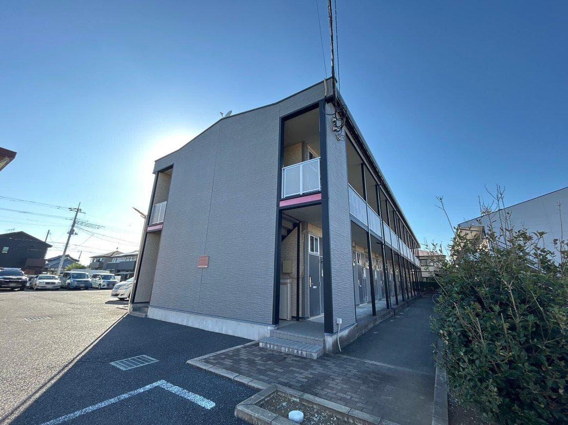 Main exterior of leopalace Oasis