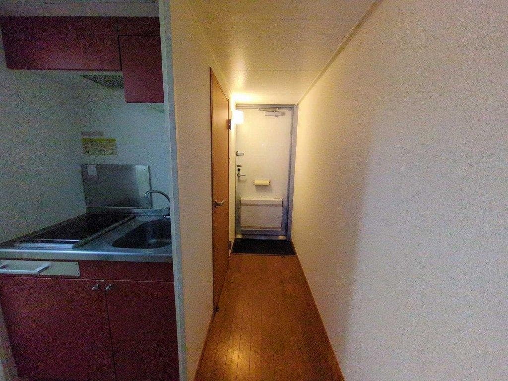 Room image 14