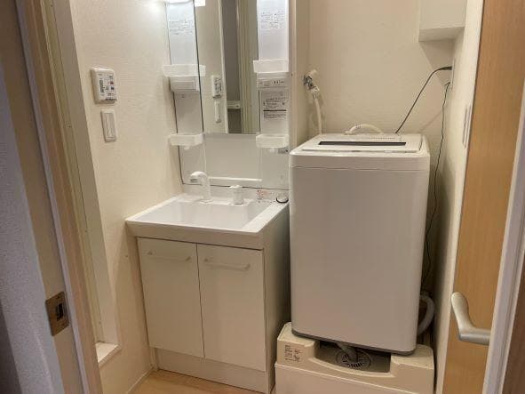 Room image 10