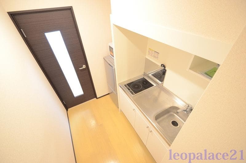Room image 10