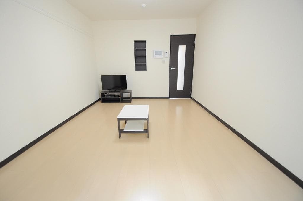 Room image 12