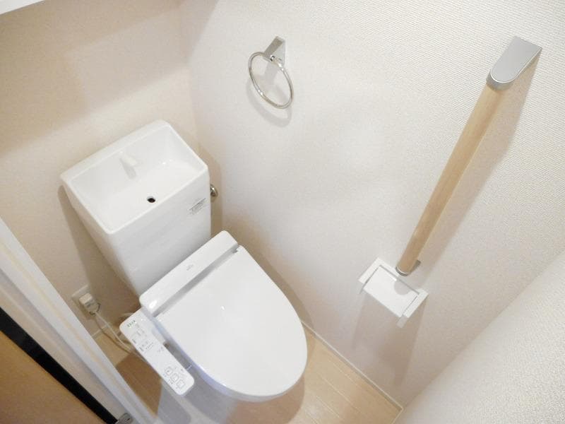 Room image 12