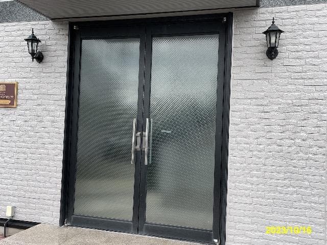 Room image 15