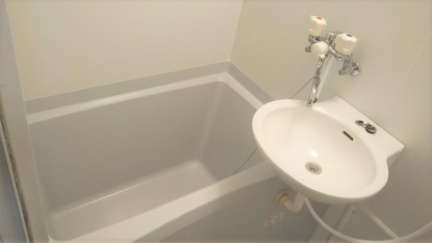 Room image 10