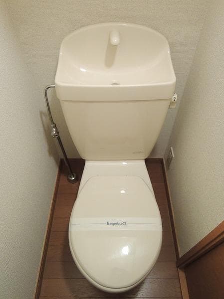 Room image 9