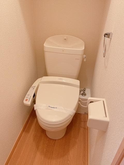 Room image 9