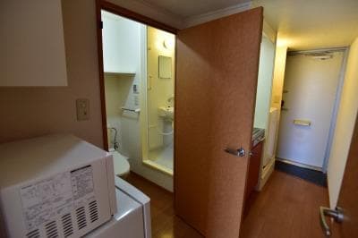 Room image 10
