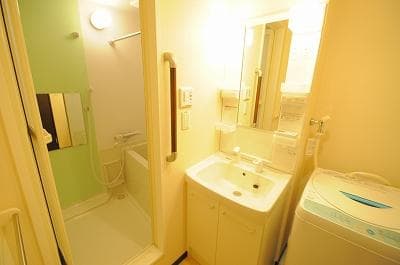 Room image 11