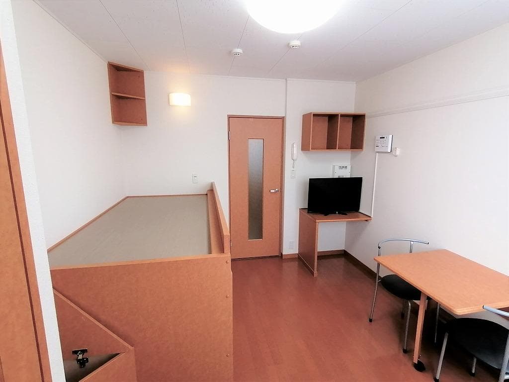 Room image 16