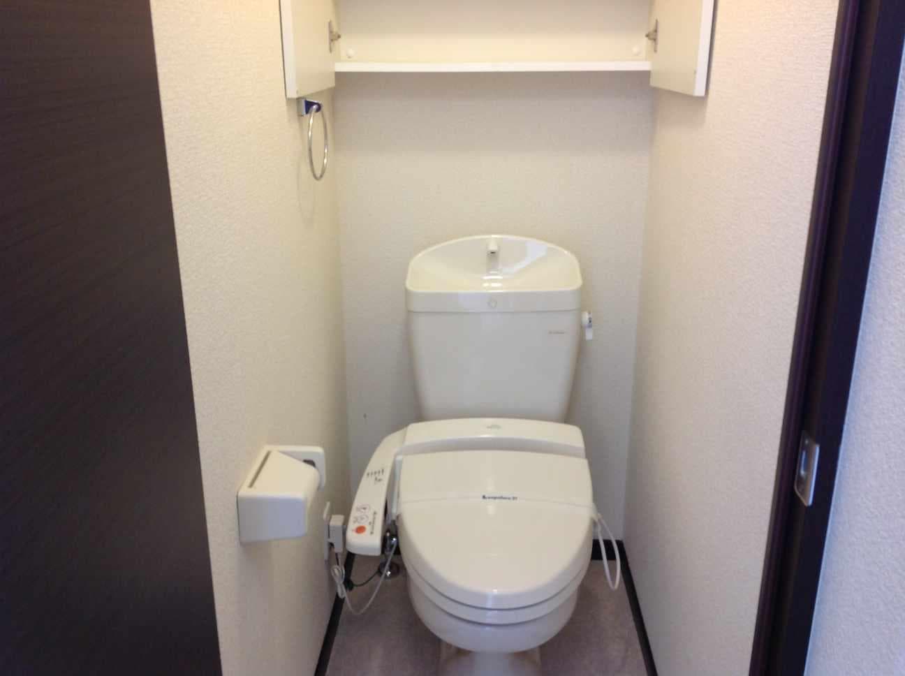 Room image 10