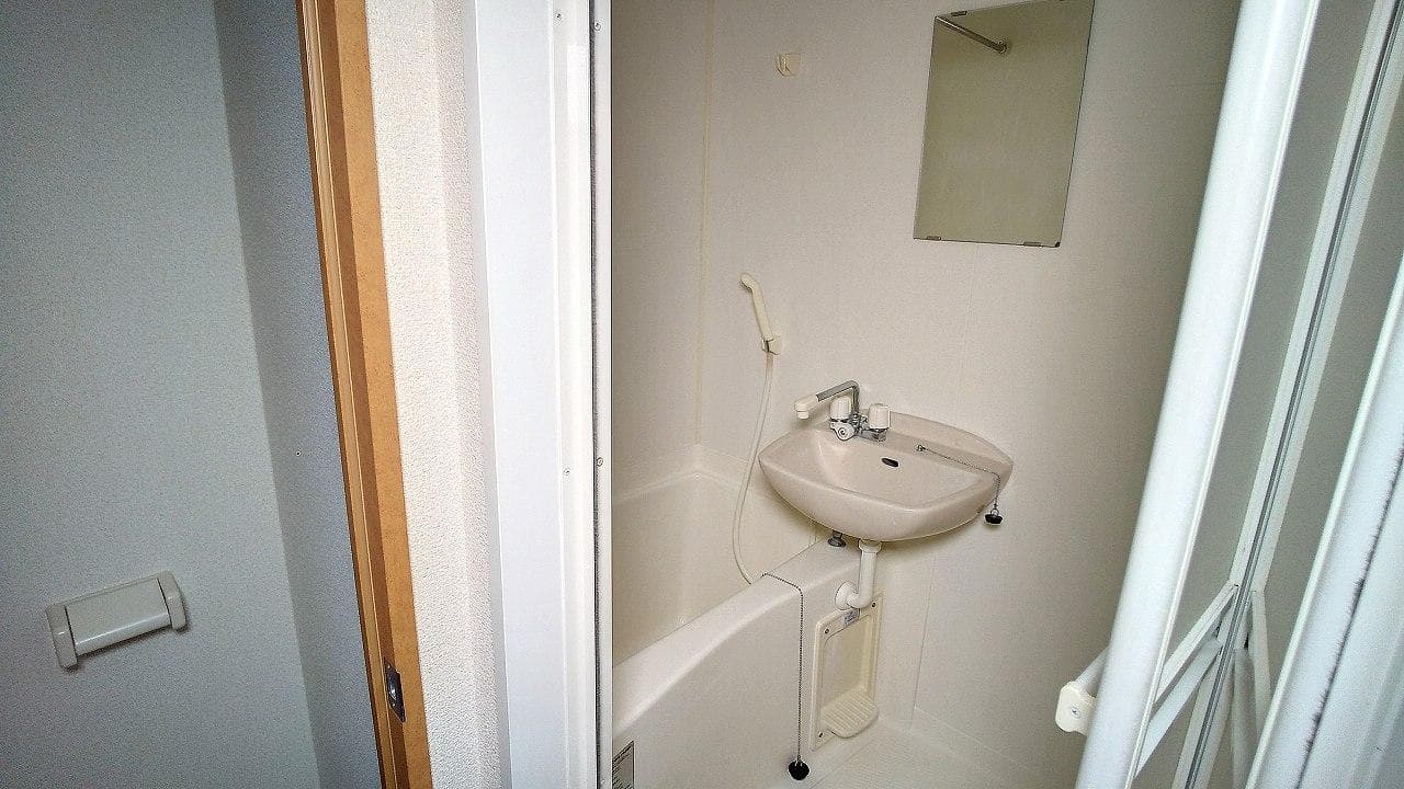Room image 13