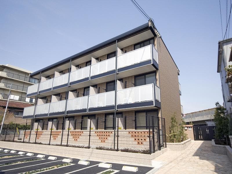 Main exterior of leopalace Hamadera Dot Kagayaki