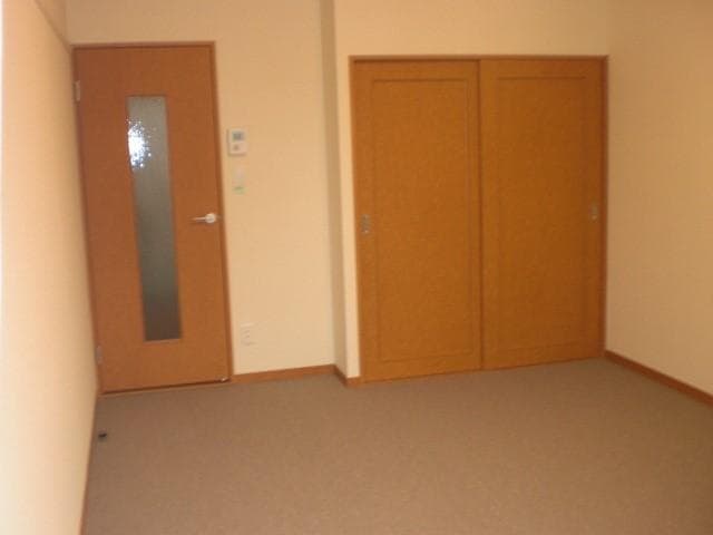 Preview interior of leopalace Alivio Arako