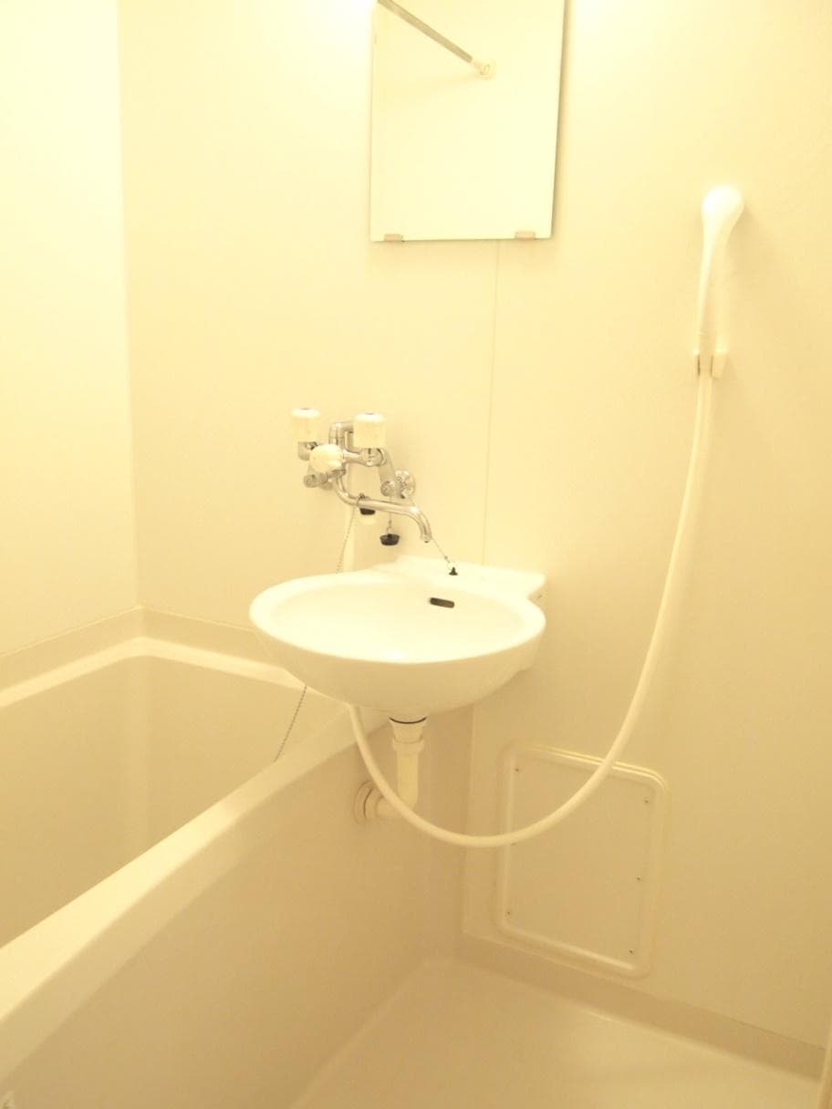 Room image 13