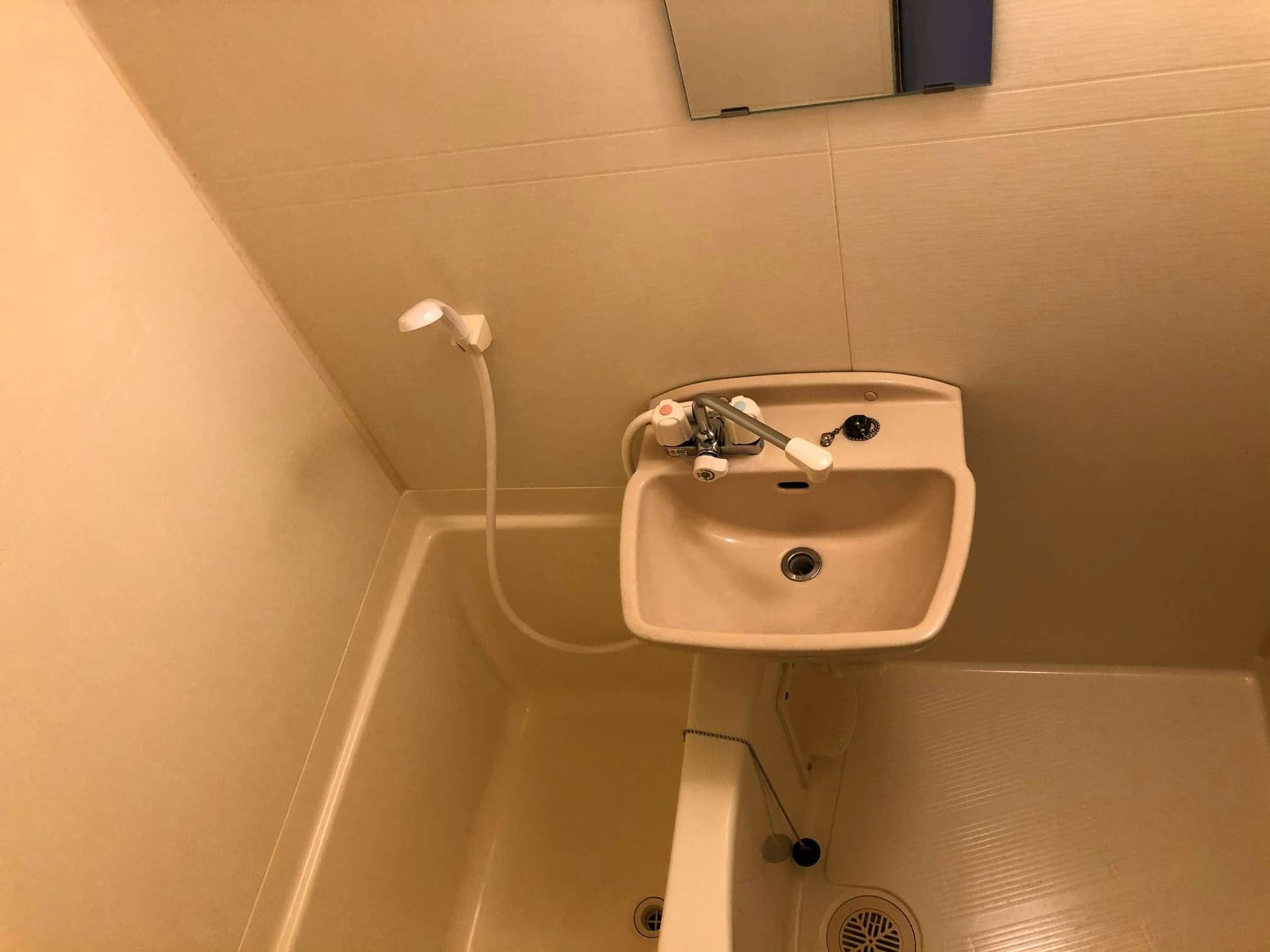 Room image 10