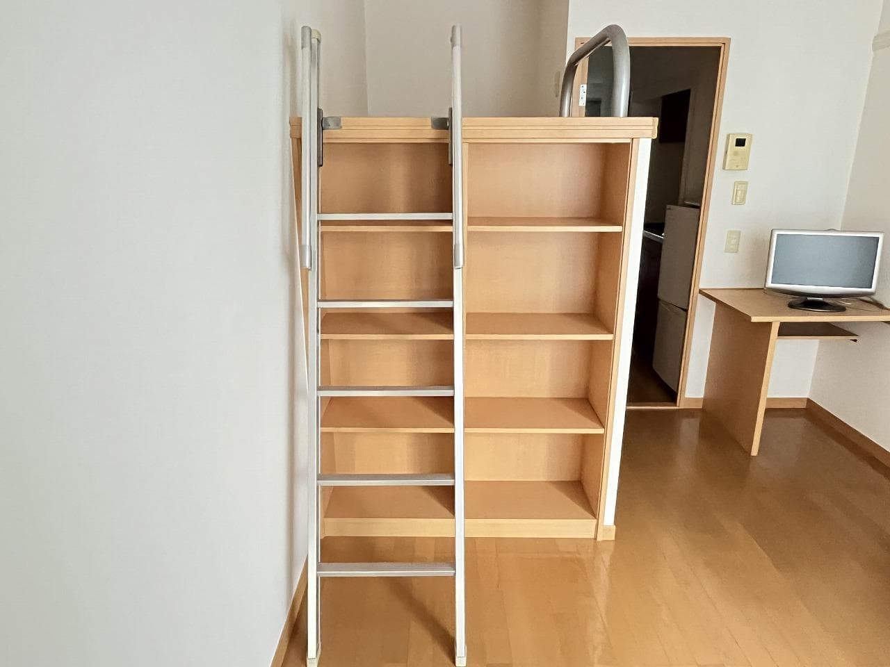 Room image 10