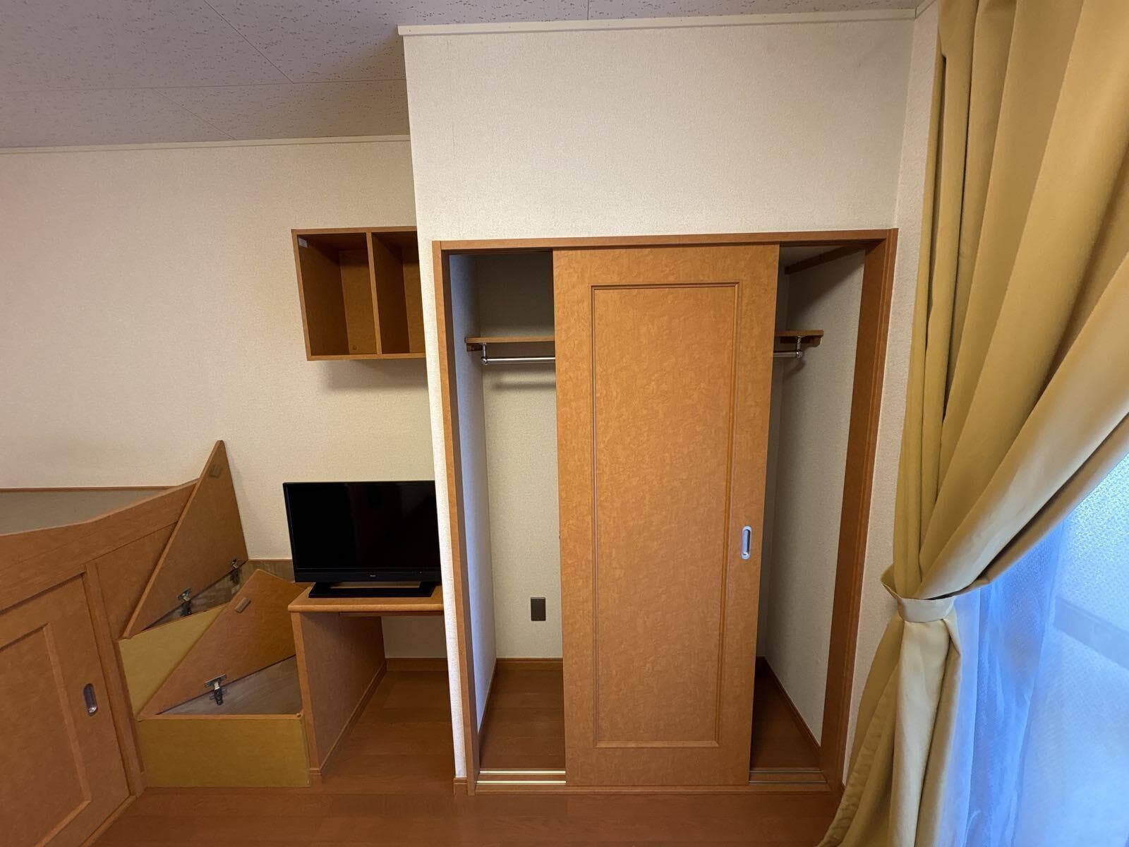 Room image 11