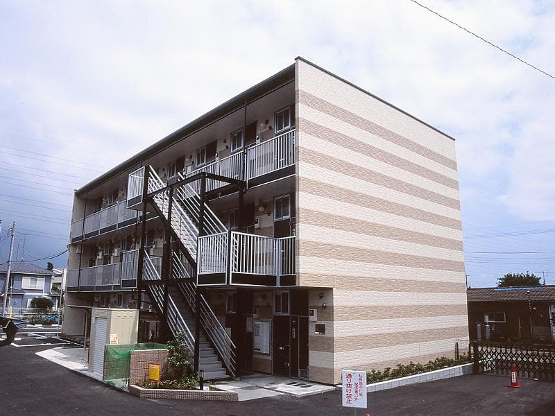 Main exterior of leopalace GRAND