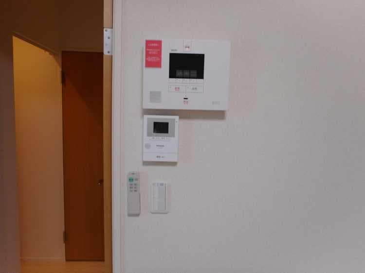 Room image 8