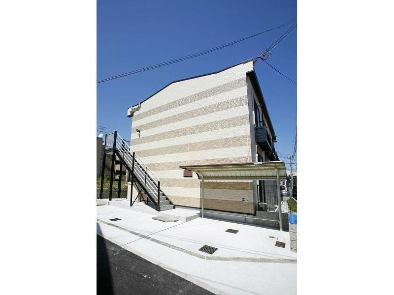 Main exterior of leopalace Uozaki Minami