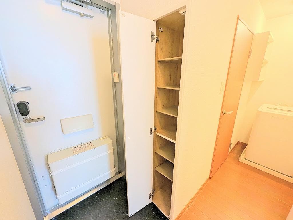 Room image 10