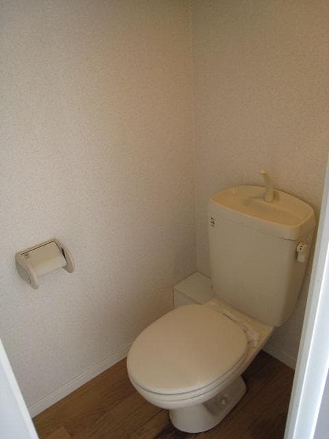 Room image 9